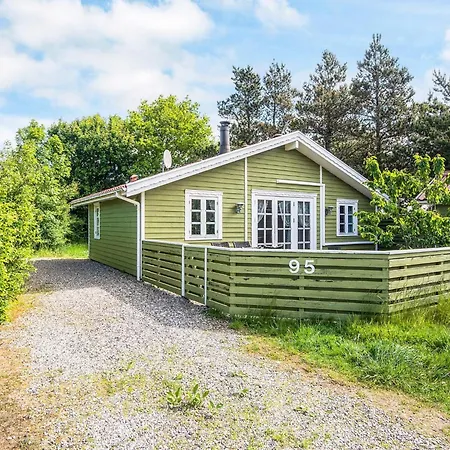 4 Person In Hemmet-by Traum Hemmet
